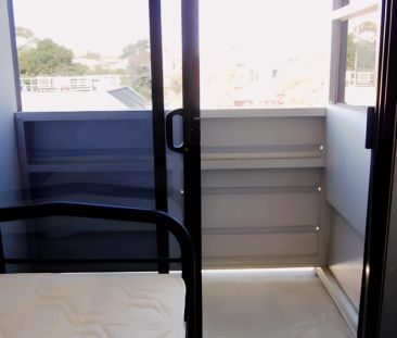 Standard 1 Bedroom - Photo 5