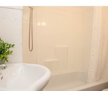 For Lease - 590 Hill Street, London East, Ontario - Photo 6