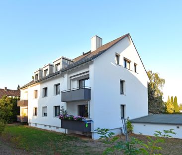 Helle 4-Zimmer-Wohnung in sehr gepflegtem Wohnhaus - begehrte Wohnl... - Photo 1