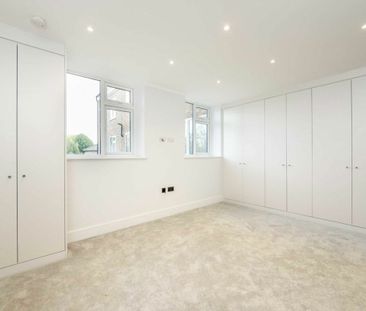 The Grove, TW7, London - Photo 2
