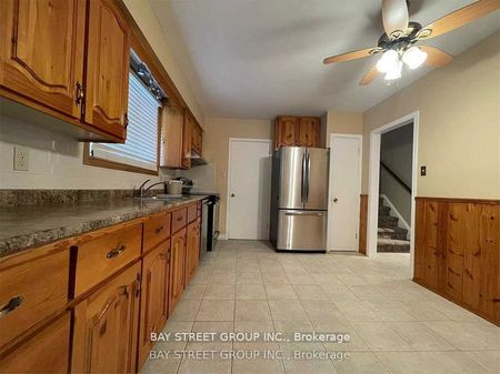 For Lease - 632 Ardleigh Crescent, Burlington, Ontario - Photo 2