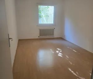 Renovierte 2-Zimmer-Wohnung mit Loggia - Foto 3