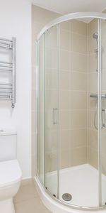 Studio Flat, Coldharbour Lane, SW9 - Photo 3