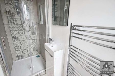 North Worle, BS22 - Photo 4