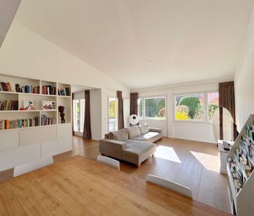 Magnifique villa 6p / 4 CHB + bureau / Jardin avec piscine - Photo 2