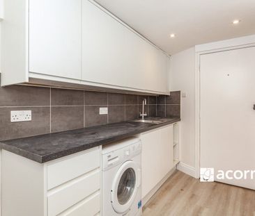 Thurlow Park Road, London, SE21 - Photo 2