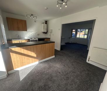 3 bedroom end of terrace house to rent - Photo 6