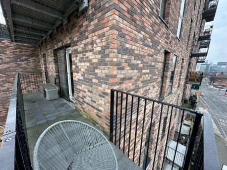 Lockgate Mews, New Islington - Photo 3