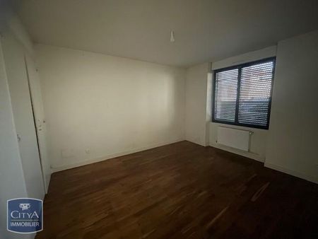 Location Appartement 3 pièces 62m² NIORT 79000 - Photo 4