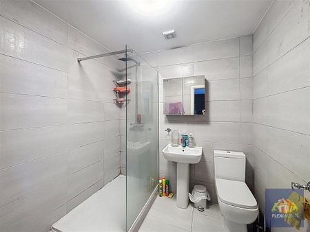 Studio to rent - Photo 5