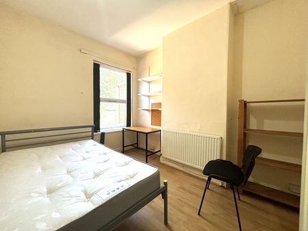 4 bedroom house to rent - Photo 3