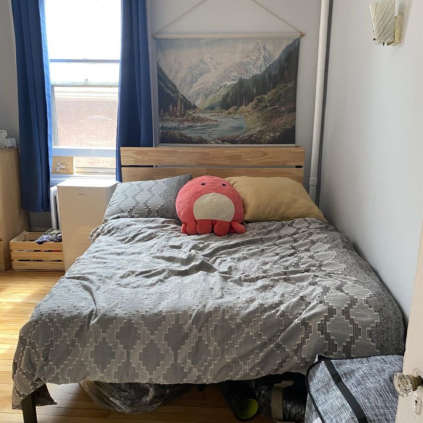 3 - 48 Sweetland Avenue - Photo 1