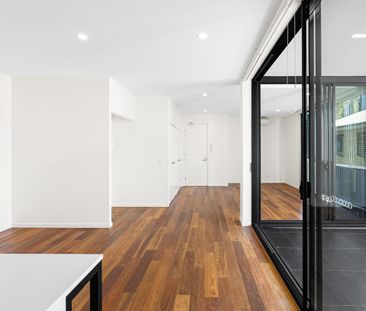 Stunning Elevated 3 Bedroom Open Plan Apartment - Photo 1