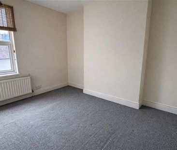 Seaside, Eastbourne - Photo 2