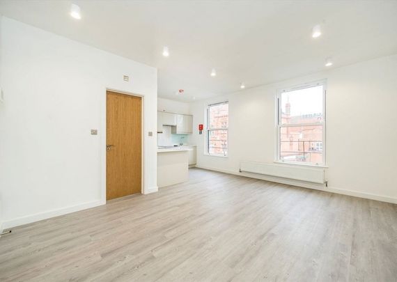 Wimbledon Hill Road, SW19 7PA, London - Photo 1