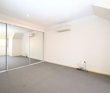 Home For Rent - Photo 3