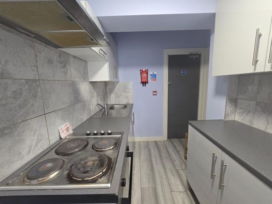 Rowan Road, West Drayton UB7, London - Photo 1