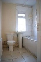 A double room in a 4 bed HOUSE IN WAIVERTREE L15 - Photo 5