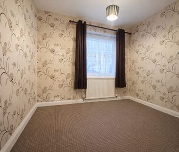 3 Bedroom House To Let - HP11 - Photo 6