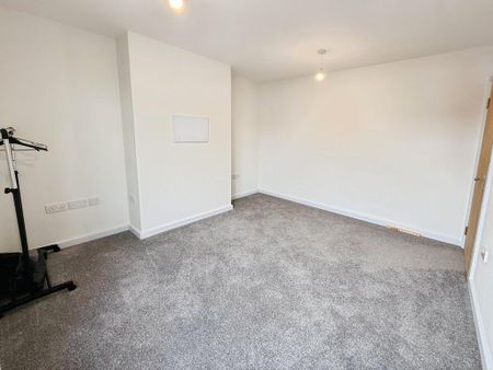 4 bedroom terraced house to rent - Photo 5