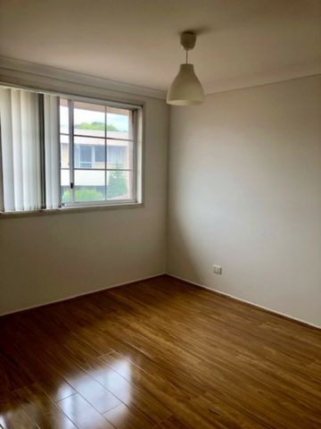 Beautifully Presented 3 Bedroom Townhouse!! - Photo 5