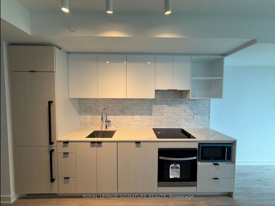 For Lease - 252 Church Street Unit# 3610, Toronto, Ontario - Photo 1