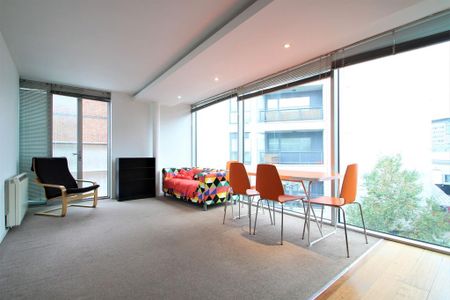 2 bedroom apartment to rent - Photo 2