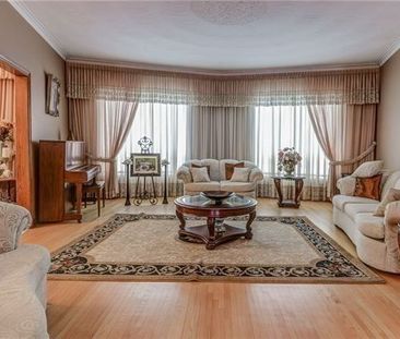 For Lease - 32 Fenton Way, Brampton, Ontario - Photo 2