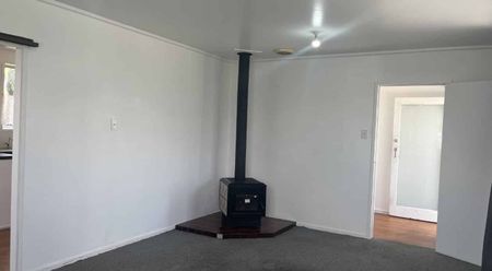 Pets Negotiable fully fenced - Photo 3