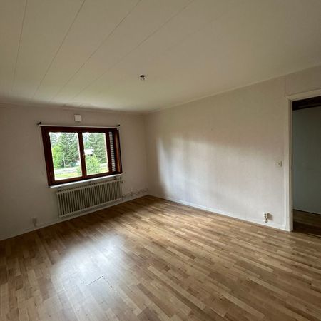 Skottsundsvägen, Kvissleby - Photo 2