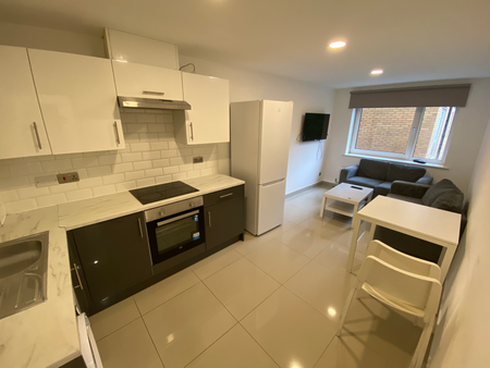 Flat 34, Samara Plaza, LS2 9DU, Leeds - Photo 2