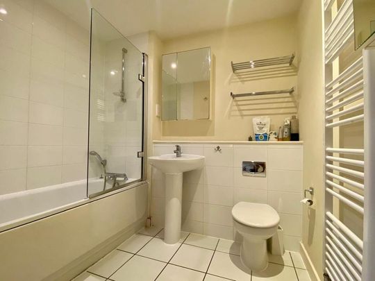 1 bedroom flat to rent - Photo 1