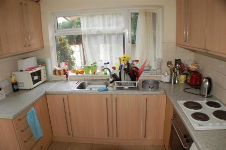5 bedroom house share to rent - Photo 4
