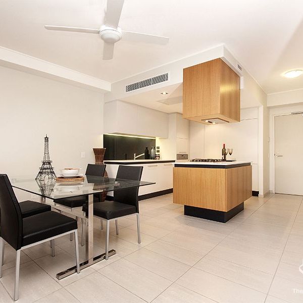 Ocean Resort Living at Stanton. security & Luxury- Two Bedroom HIgh FLoor Apartment - Photo 1