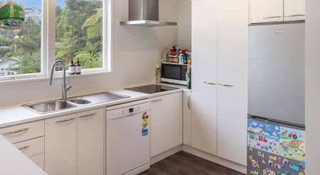 Stokes Valley Living - Photo 4