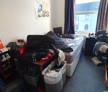 4 bedroom flat to rent - Photo 6