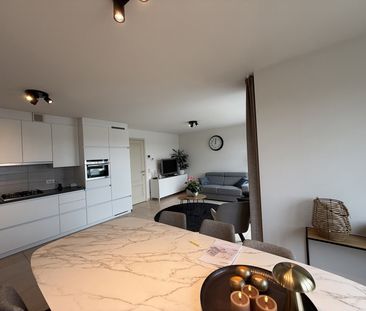 Ruim appartement met twee slaapkamers en terras - Photo 6
