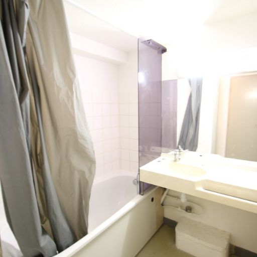 Location Appartement 2 pièces 74m² BESANCON 25000 - Photo 1