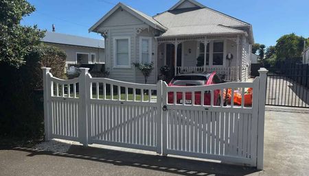 3 BDR - LUXURY CHARACTER VILLA Sandringham - Photo 4