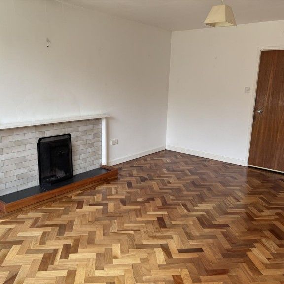 4 BED Detached house To rent - Photo 1