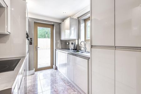 Room in a Shared House, Colliers Way, RG30 - Photo 5