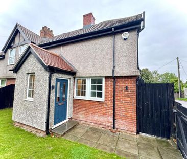3 bedroom semi-detached house to rent - Photo 1