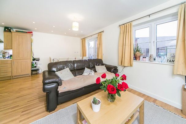 2 bedroom terraced house to rent - Photo 1