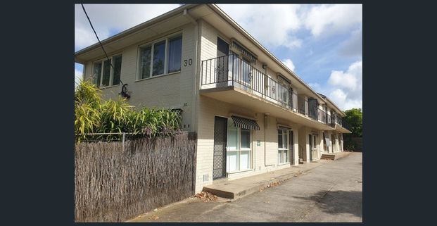 MODERN ONE BEDROOM IN THE HEART OF ORMOND! - Photo 1