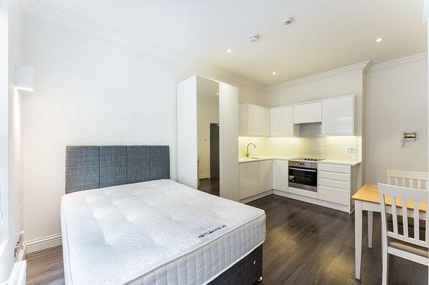 Studio to rent - Photo 1