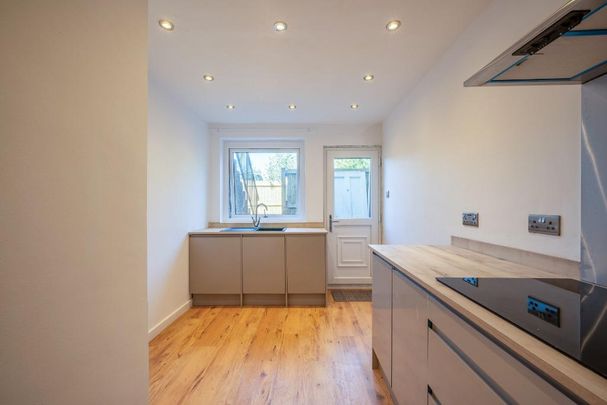 2 bedroom cottage to rent - Photo 1