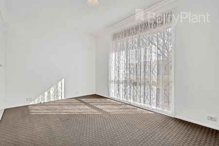Prime Location in the heart of Craigieburn! - Photo 4