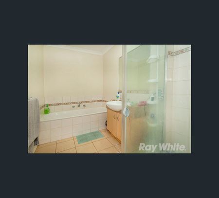 2 Longleaf Grove, Mitcham, Vic 3132 - Photo 2