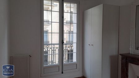 Location Appartement 6 pièces 134m² PARIS 6ème - Photo 2