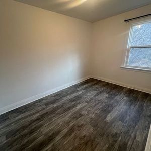 For Lease - 223 Harlandale Avenue, Toronto, Ontario - Photo 2